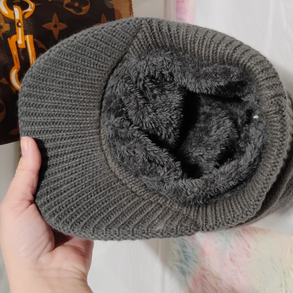 (#2) NWT Large Silk Scarf & Adorable Fashion Beanie - Picture 6 of 7